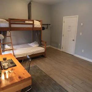 Hostel The Clarence Park 
